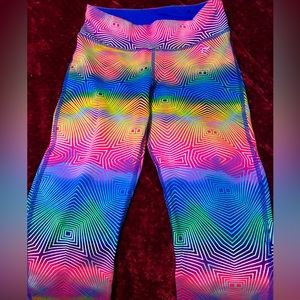 Cropped yoga/workout pants.